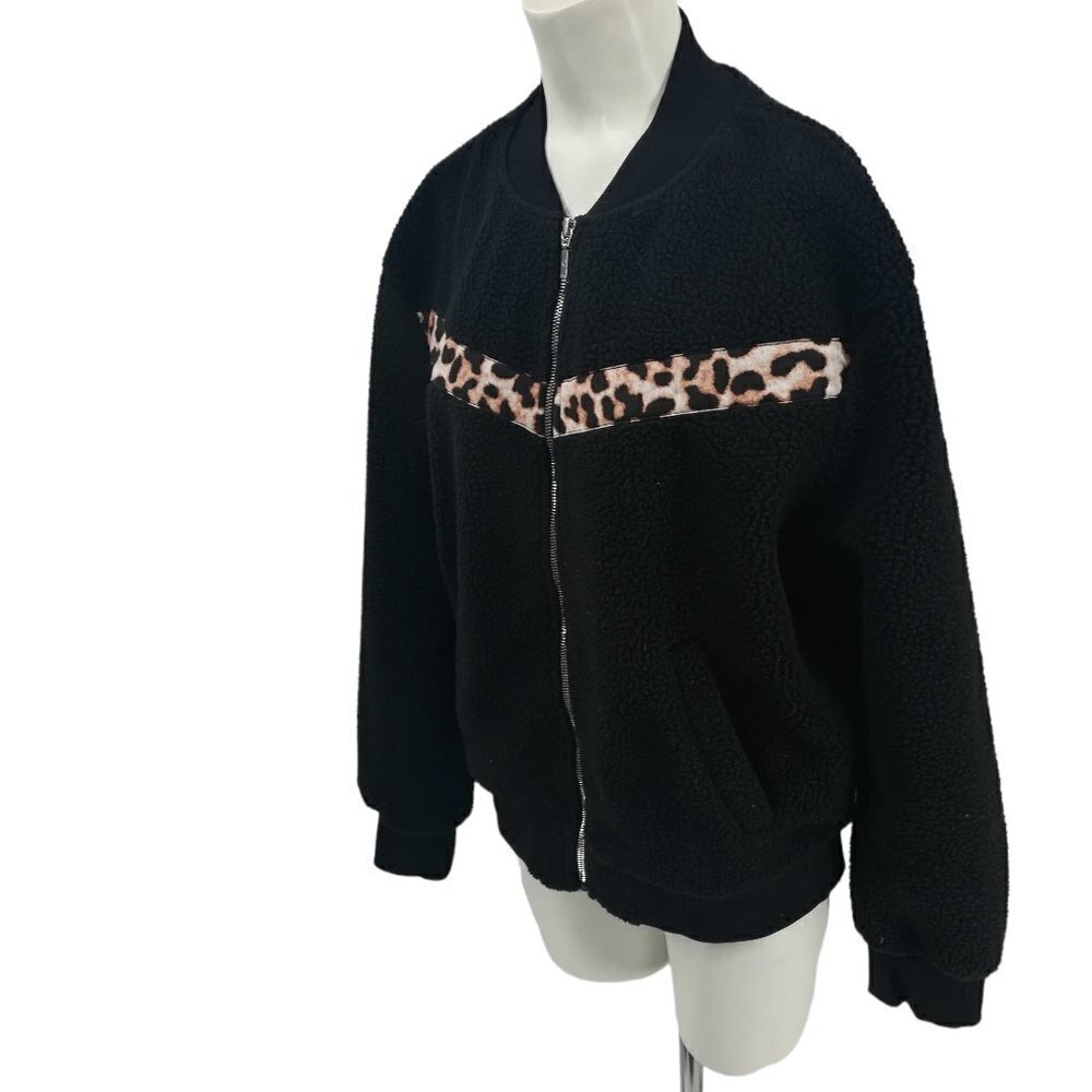 Zyia Active Leopard Flying V Teddy Bear Fleece Jacket Size  L Black Bomber Zip - Picture 10 of 14
